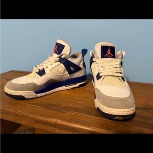 Jordan 4 Retro (Deep Royal Blue)